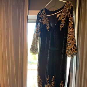 Sequin detailed black and gold dress